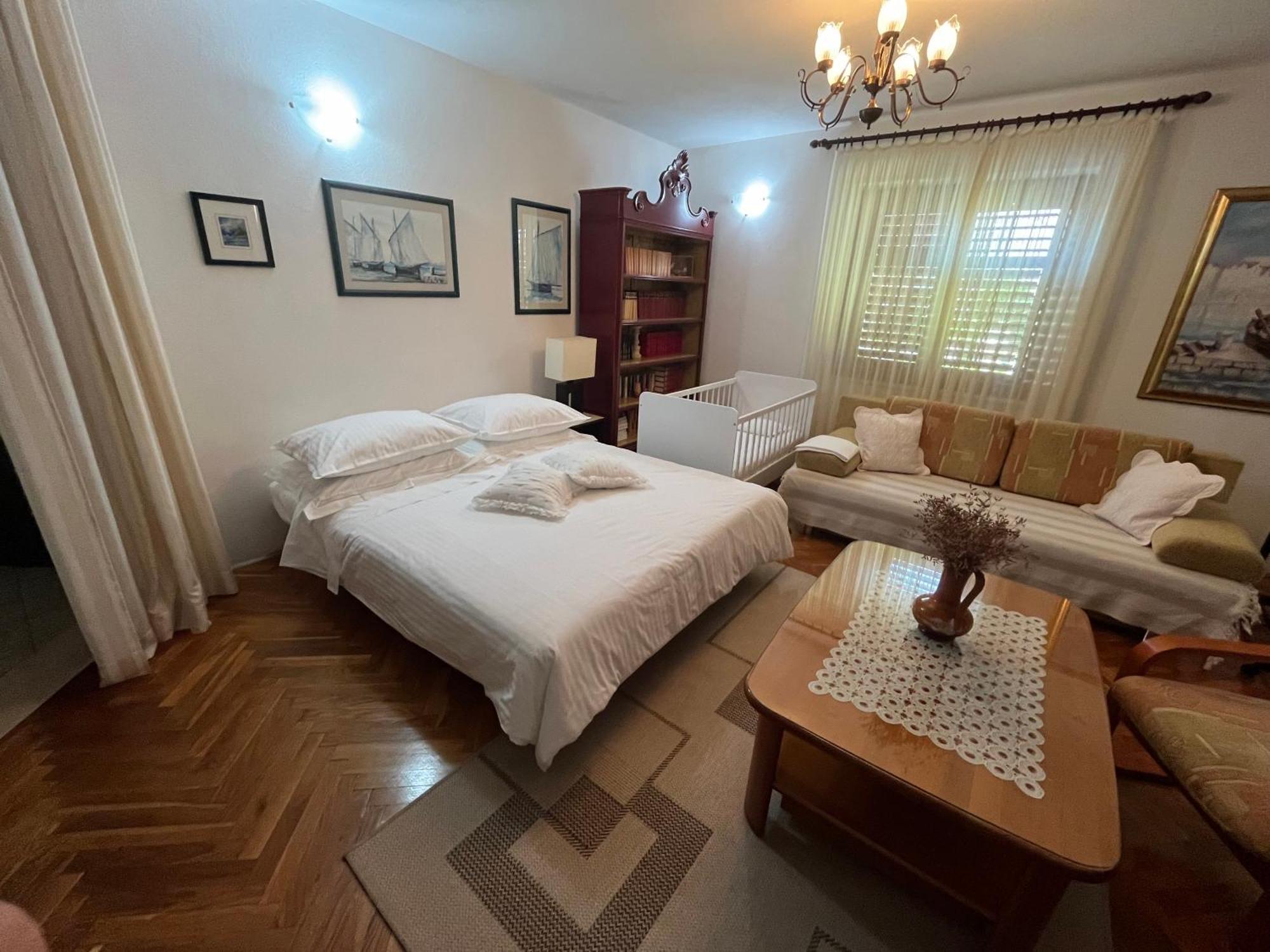 Apartman Mladenka Супетар Экстерьер фото