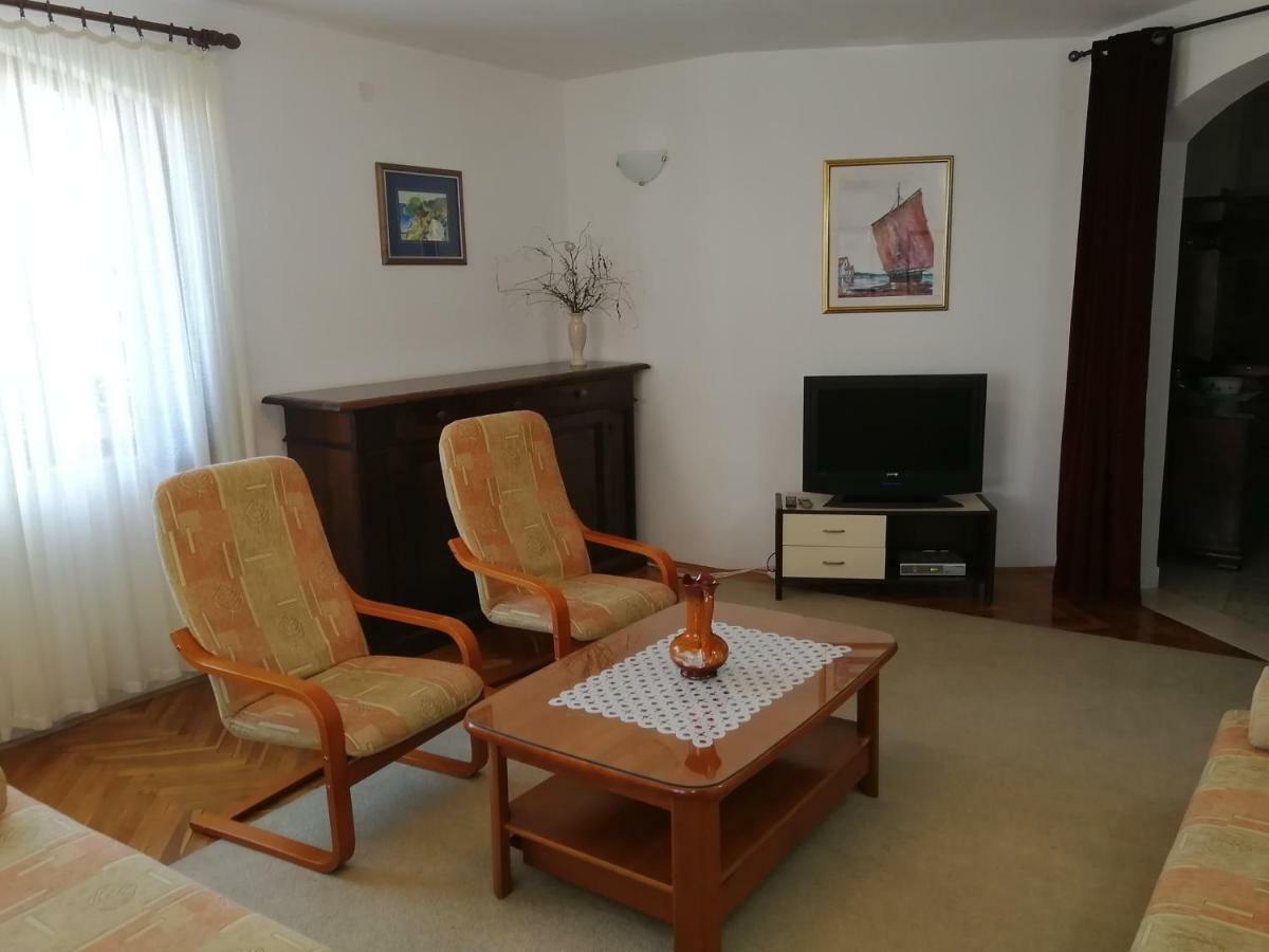 Apartman Mladenka Супетар Экстерьер фото